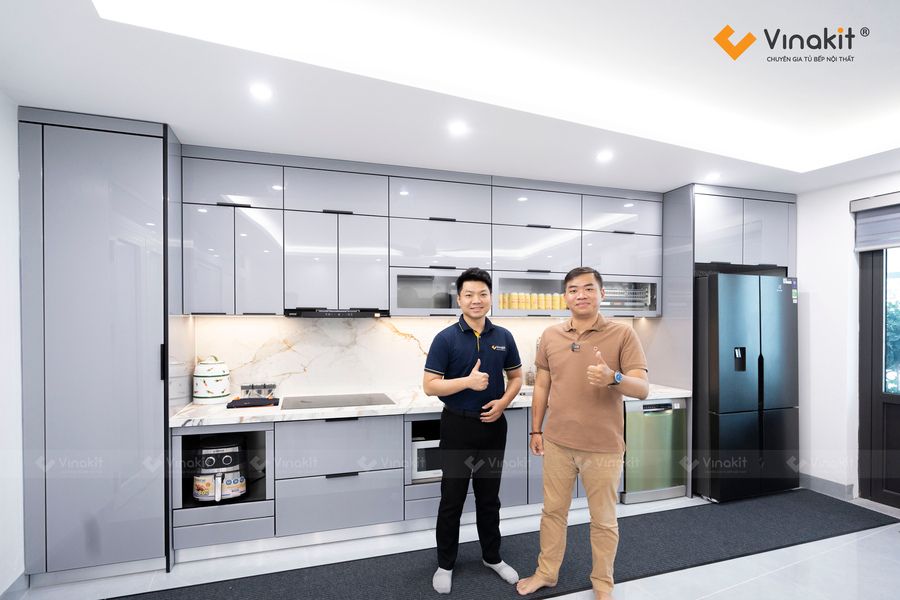 Dự án thực tế tủ bếp inox cánh kính của Vinakit